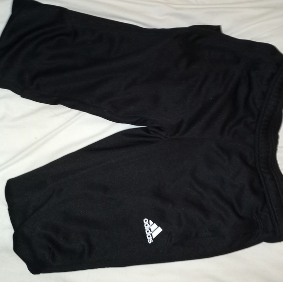Small Adidas pants - Picture 2 of 2